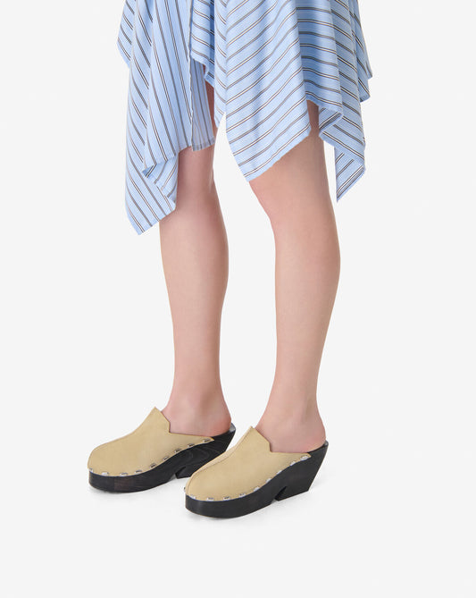 SUEDE STUDDED CLOGS