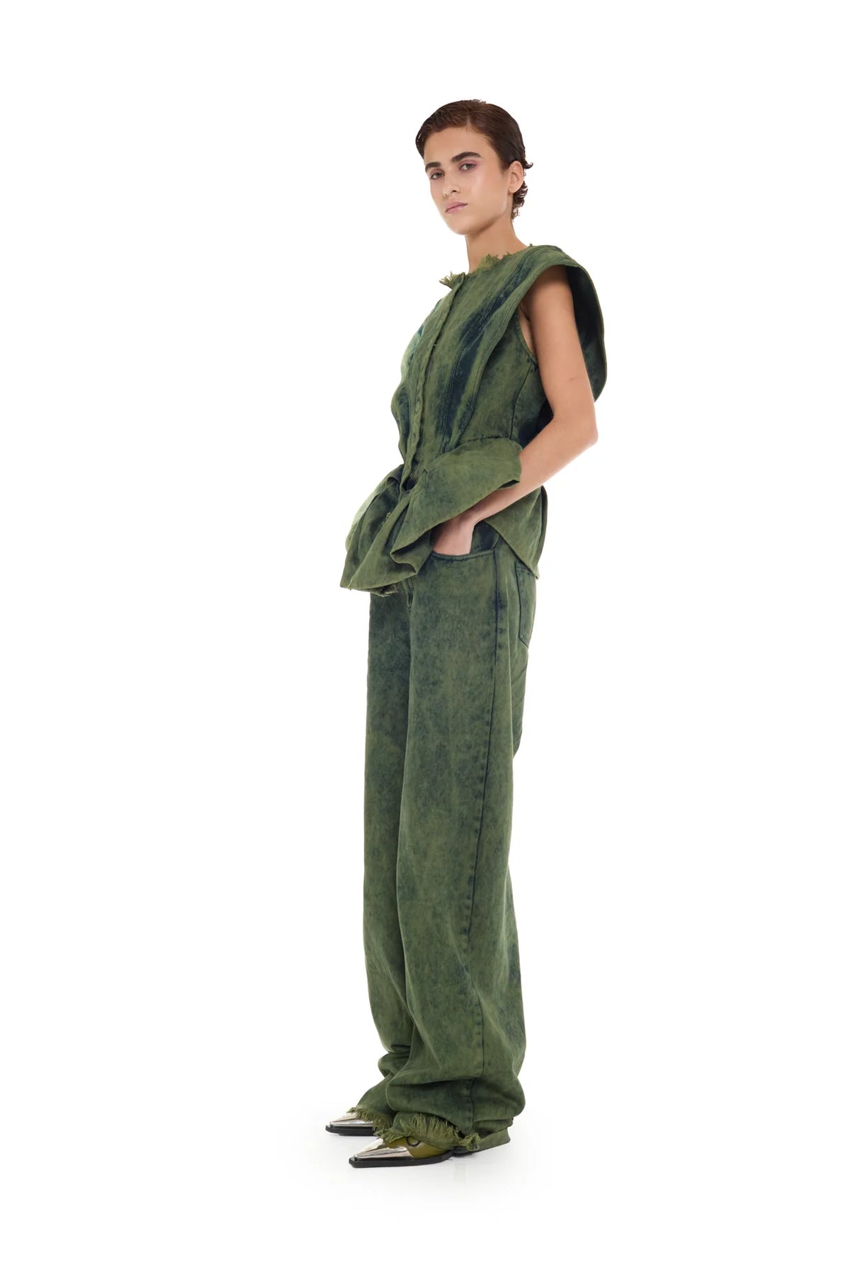 KHAKI OVERDYE DENIM BOYFRIEND