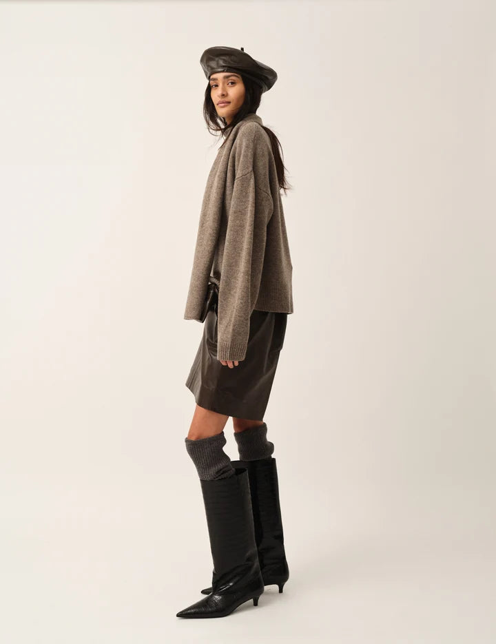 VOLMER SCARF SWEATER