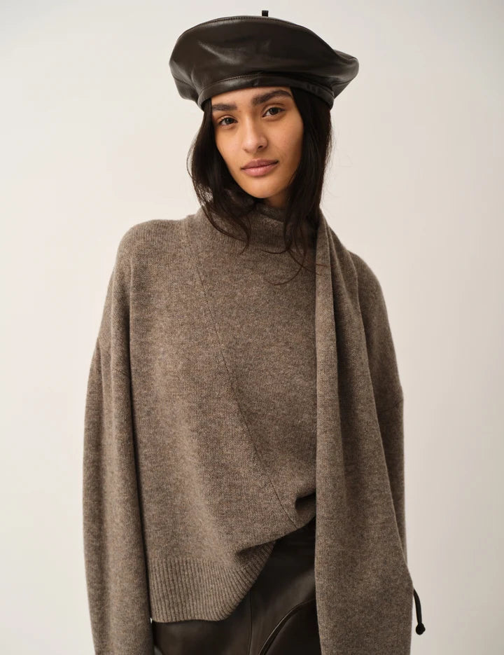 VOLMER SCARF SWEATER