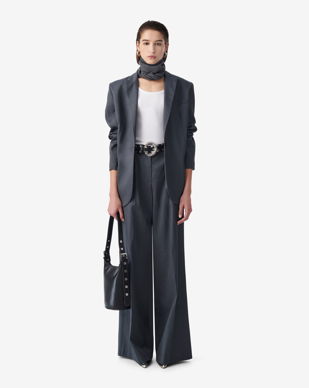 PANTS WITH PLEATS